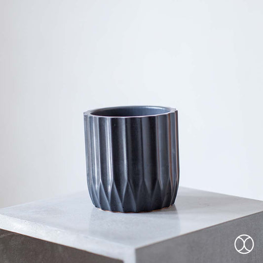 Concreate Alexa Planters Black