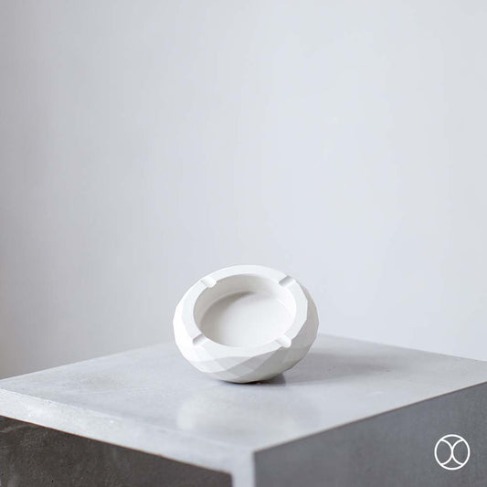 Concreate Luca Ashtray White