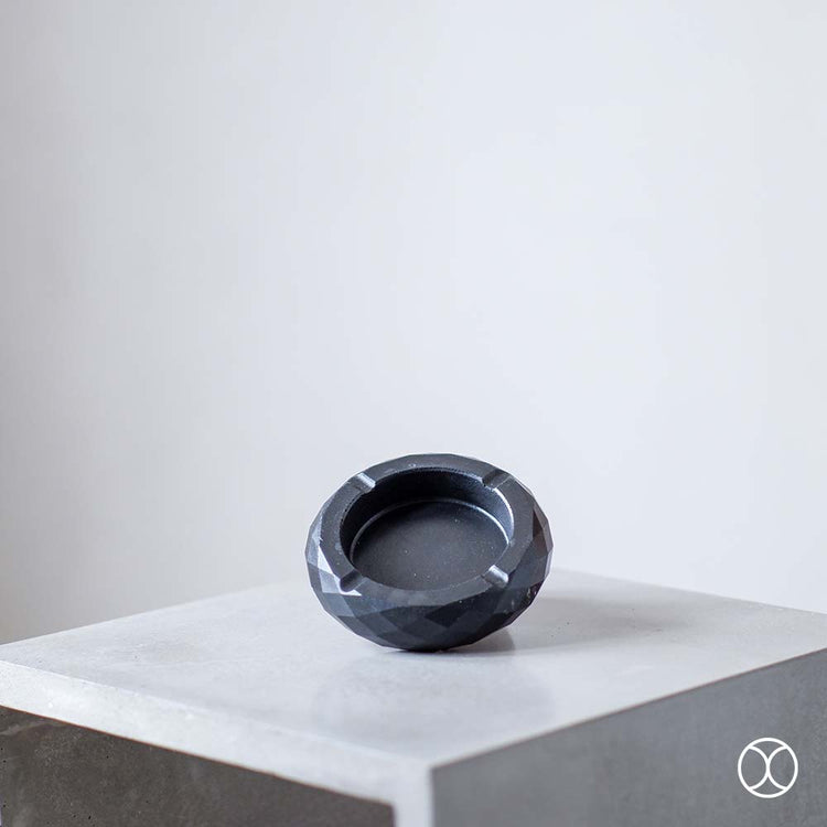 Concreate Luca Ashtray Black